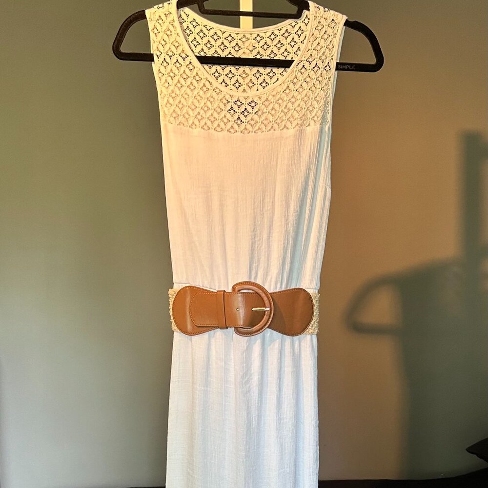 White slim fitting maxi dress